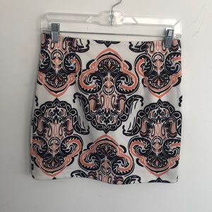 Patterned mini skirt